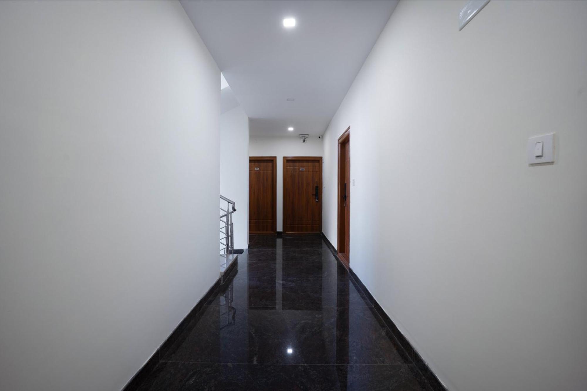 Treebo Galaxy Kings Suites, Hebbal Bangalore Eksteriør bilde
