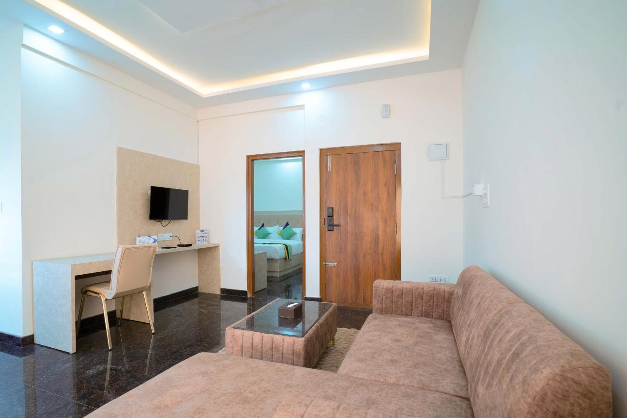 Treebo Galaxy Kings Suites, Hebbal Bangalore Eksteriør bilde